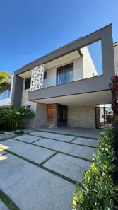 Casa de Condomínio com 3 Quartos à venda, 280m² no Vila Socorro, Mogi das Cruzes