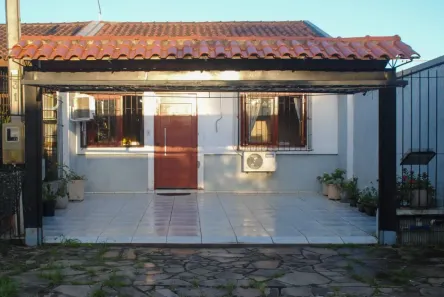 Casa com 2 Quartos à venda, 70m² no Hípica, Porto Alegre
