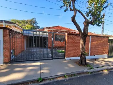 Casa com 3 Quartos para alugar, 120m² no Centro, Araraquara