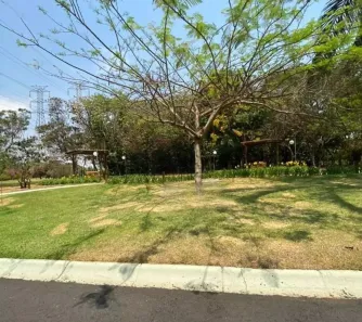 Lote/Terreno à venda, 558m² no Jardim Karaíba, Uberlândia