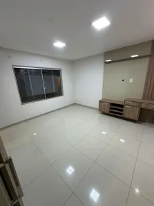 Casa com 3 Quartos para alugar, 130m² no SIM, Feira de Santana