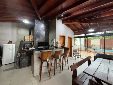 Casa com 3 Quartos à venda, 305m² no Fátima, Canoas