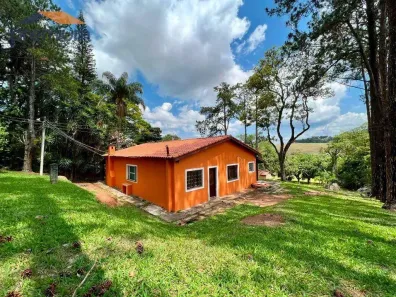 Fazenda/Sítio com 3 Quartos à venda, 350m² no Rio Acima, Vargem