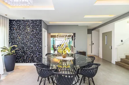 Casa de Condomínio com 3 Quartos à venda, 303m² no São Braz, Curitiba