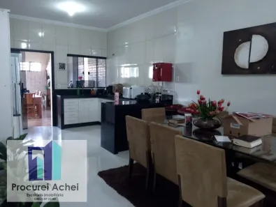Casa com 3 Quartos à venda, 200m² no Setor Residencial Leste, Brasília