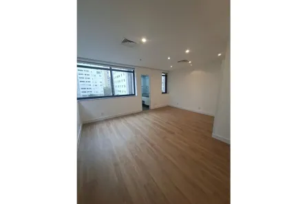 Sala Comercial com 1 Quarto para alugar, 120m² no Vila Nova Conceição, São Paulo