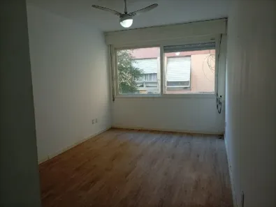 Kitnet com 1 Quarto para alugar, 25m² no Centro Histórico, Porto Alegre