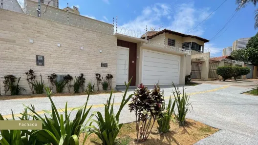 Casa com 4 Quartos à venda, 401m² no Parque Amazônia, Goiânia