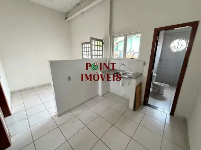 Casa com 2 Quartos para alugar, 40m² no Araguaia, Belo Horizonte