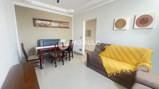 Apartamento com 2 Quartos para alugar, 70m² no Santa Mônica, Uberlândia