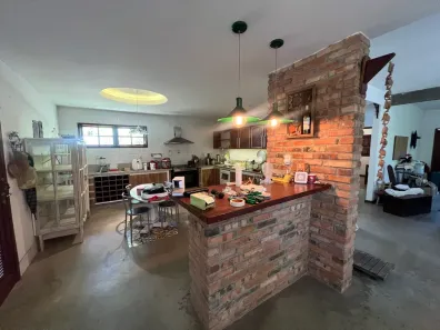 Casa de Condomínio com 3 Quartos à venda, 250m² no Caravelas, Armação dos Búzios