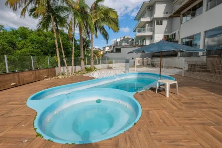 Casa de Condomínio com 5 Quartos à venda, 450m² no Bosque das Mansões, São José