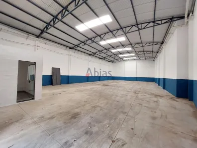 Galpão/Depósito/Armazém para alugar, 300m² no Vila Izabel, São Carlos