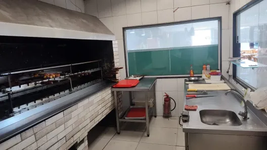 Ponto Comercial à venda, 180m² no Vila Assunção, Santo André