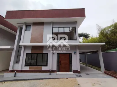 Casa de Condomínio com 4 Quartos à venda, 150m² no Várzea, Teresópolis