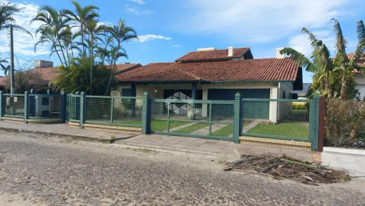 Casa com 5 Quartos à venda, 246m² no XANGRI-LÁ, Xangri-lá