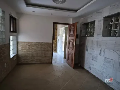 Apartamento com 1 Quarto para alugar, 10m² no Quarteirão Ingelheim, Petrópolis