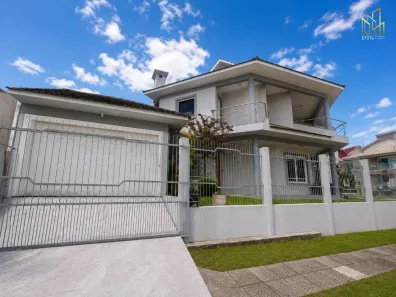 Casa com 3 Quartos para alugar, 260m² no Marechal Rondon, Canoas