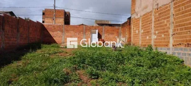 Lote/Terreno à venda, 265m² no Vila Campos, Montes Claros