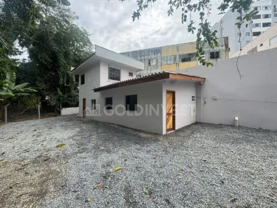 Casa com 1 Quarto para alugar, 30m² no Centro I, Brusque
