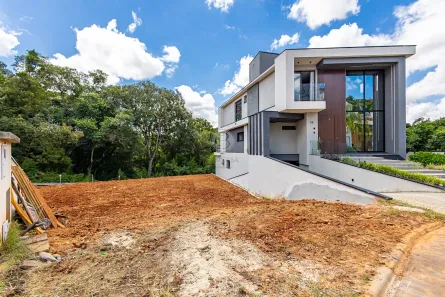 Lote/Terreno à venda, 377m² no Campo Comprido, Curitiba