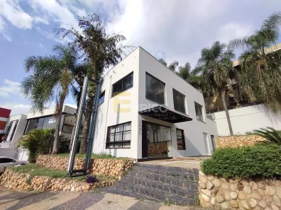Prédio Comercial para alugar, 550m² no Vila Bissoto, Valinhos