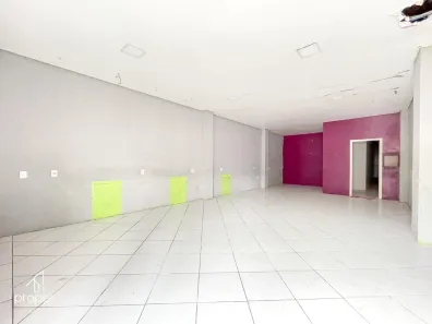 Prédio Comercial com 4 Quartos para alugar, 155m² no Centro, Pelotas