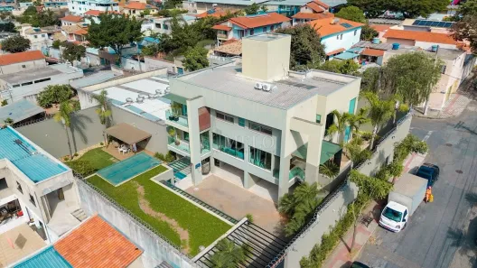 Casa com 4 Quartos para alugar, 764m² no Planalto, Belo Horizonte
