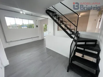 Prédio Comercial para alugar, 157m² no Santo Antônio, Joinville