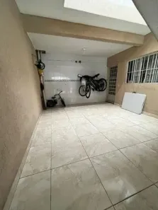Sobrado com 3 Quartos à venda, 246m² no Vila Silviânia, Carapicuíba