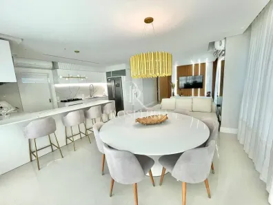 Apartamento com 4 Quartos para alugar, 140m² no Centro, Balneário Camboriú