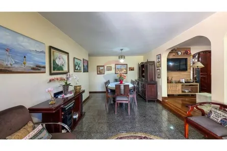 Casa com 4 Quartos à venda, 240m² no Guará II, Brasília