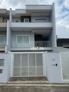 Casa de Condomínio com 3 Quartos à venda, 240m² no Bom Retiro, Joinville
