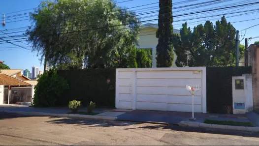 Sobrado com 4 Quartos à venda, 332m² no Vila Rosa Pires, Campo Grande
