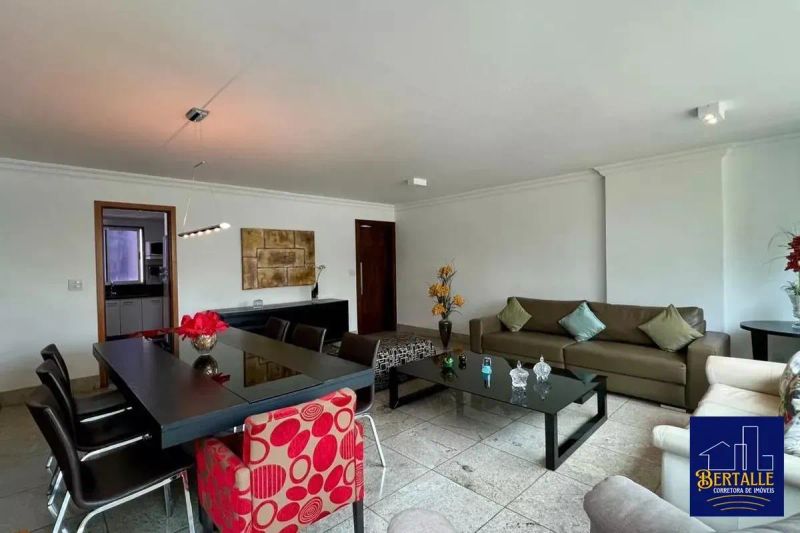 Apartamento com 4 quartos — Santa Efigênia, Belo Horizonte