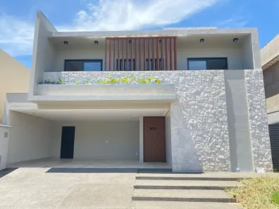 Casa de Condomínio com 4 Quartos à venda, 261m² no Jardins Capri, Senador Canedo