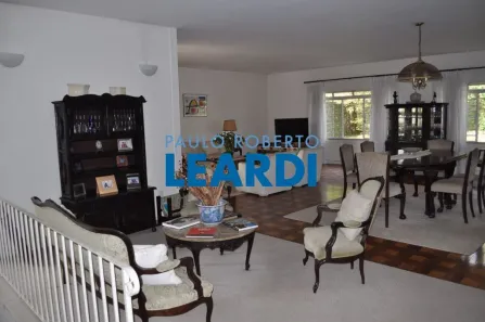 Casa com 3 Quartos à venda, 280m² no Jardim Guedala, São Paulo