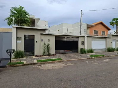 Casa com 3 Quartos à venda, 178m² no Plano Diretor Sul, Palmas