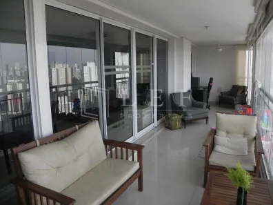 Apartamento com 4 Quartos à venda, 277m² no Jardim Monte Kemel, São Paulo