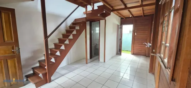 Casa com 1 Quarto para alugar, 36m² no Barra da Lagoa, Florianópolis