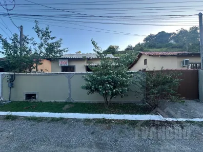 Casa com 2 Quartos à venda, 70m² no Papucaia, Cachoeiras de Macacu