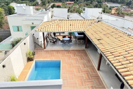 Casa com 3 Quartos à venda, 400m² no Parque Jardim da Serra, Juiz de Fora