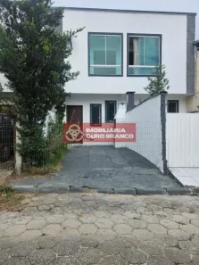 Sobrado com 2 Quartos à venda, 57m² no São João do Rio Vermelho, Florianópolis