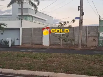 Lote/Terreno à venda, 250m² no Jardim das Palmeiras, Uberlândia