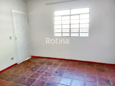 Casa com 8 Quartos à venda, 200m² no Osvaldo Rezende, Uberlândia
