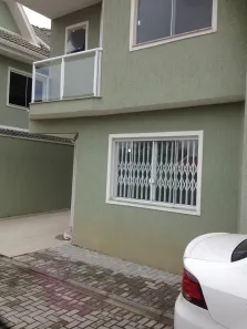 Casa de Condomínio com 2 Quartos à venda, 165m² no Uberaba, Curitiba
