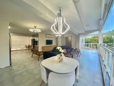 Apartamento com 3 Quartos para alugar, 176m² no Jardim Las Palmas, Guarujá