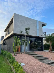 Casa de Condomínio com 3 Quartos à venda, 495m² no Capão da Canoa, Capão da Canoa
