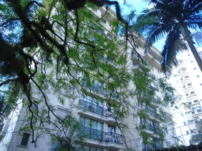 Apartamento com 2 Quartos à venda, 80m² no Três Figueiras, Porto Alegre
