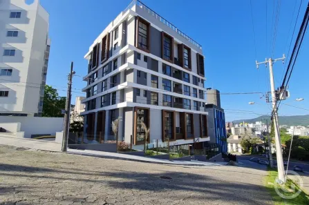 Apartamento com 1 Quarto para alugar, 51m² no Carvoeira, Florianópolis
